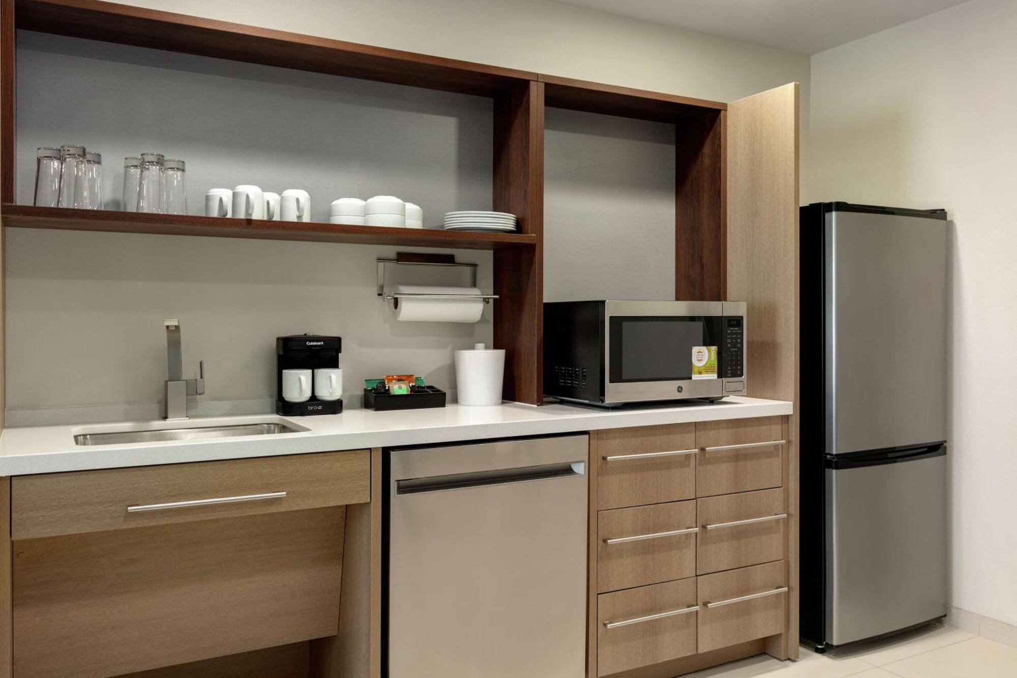 Home2 Suites By Hilton Істон Екстер'єр фото