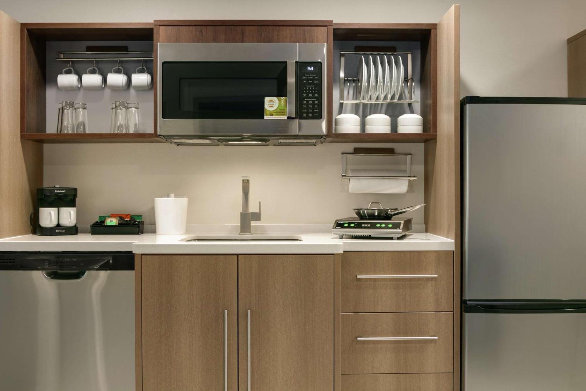Home2 Suites By Hilton Істон Екстер'єр фото